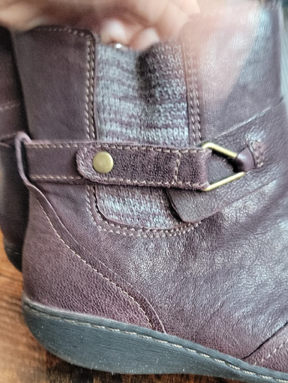 Clarks Fianna Adley Zip Up Ankle Bootties Size 8.5 Wide